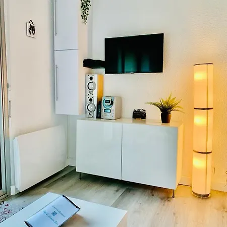 3*** Le Chardon Bleu サン・ラリー・スラン